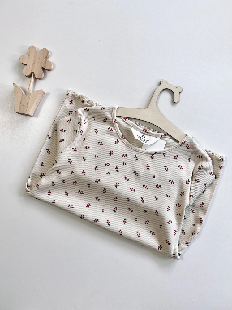 Bluzka 134-140 cm H&M