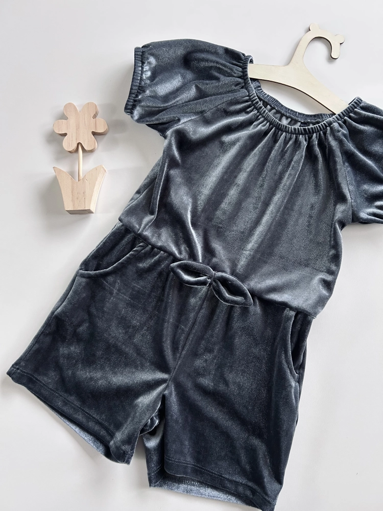 Kombinezon 104-110 cm Nutmeg