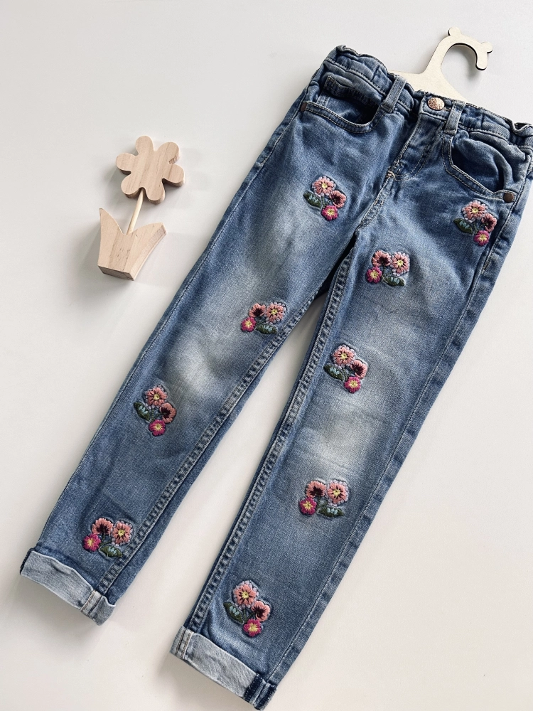 Spodnie jeansowe 104-110 cm Nutmeg