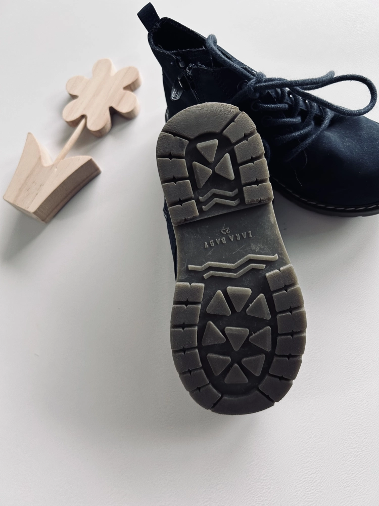 Buty 25 (15,5 cm) Zara