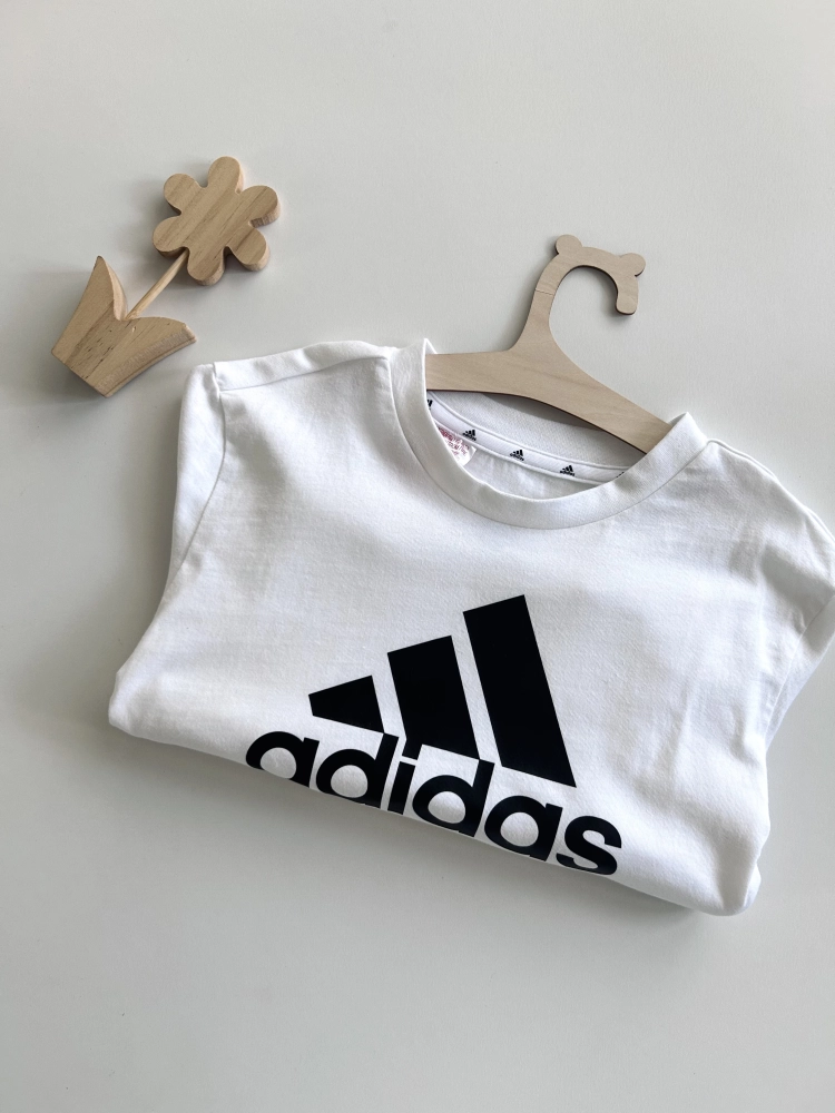 T-shirt 152 cm Adidas